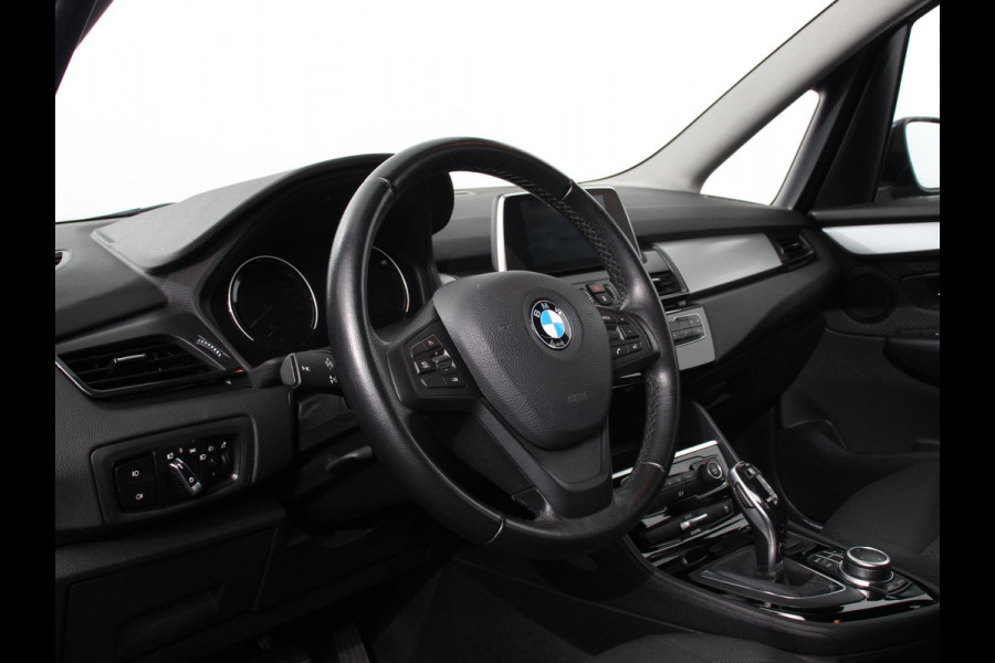 BMW 2 Serie Gran Tourer 218i Automaat 7p. Corporate Lease Executive 7p | Cruise control | Lichtmetalen velgen | Navigatie | Parkeersensoren achter | Radio | LED BMW 2 Serie Gran Tourer 218i Automaat 7p. Corporate Lease Executive 7p | Cruise control | Lichtmetalen velgen | Navigatie | Parkeersensoren achter | Radio | LED