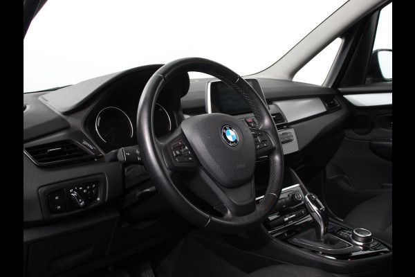 BMW 2 Serie Gran Tourer 218i Automaat 7p. Corporate Lease Executive 7p | Cruise control | Lichtmetalen velgen | Navigatie | Parkeersensoren achter | Radio | LED BMW 2 Serie Gran Tourer 218i Automaat 7p. Corporate Lease Executive 7p | Cruise control | Lichtmetalen velgen | Navigatie | Parkeersensoren achter | Radio | LED