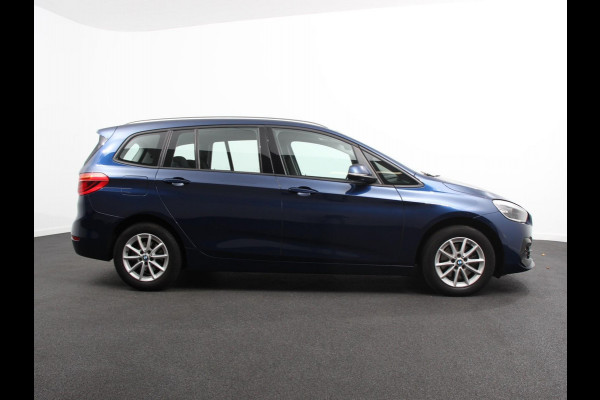 BMW 2 Serie Gran Tourer 218i Automaat 7p. Corporate Lease Executive 7p | Cruise control | Lichtmetalen velgen | Navigatie | Parkeersensoren achter | Radio | LED BMW 2 Serie Gran Tourer 218i Automaat 7p. Corporate Lease Executive 7p | Cruise control | Lichtmetalen velgen | Navigatie | Parkeersensoren achter | Radio | LED