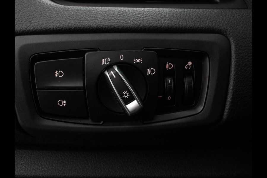 BMW 2 Serie Gran Tourer 218i Automaat 7p. Corporate Lease Executive 7p | Cruise control | Lichtmetalen velgen | Navigatie | Parkeersensoren achter | Radio | LED BMW 2 Serie Gran Tourer 218i Automaat 7p. Corporate Lease Executive 7p | Cruise control | Lichtmetalen velgen | Navigatie | Parkeersensoren achter | Radio | LED