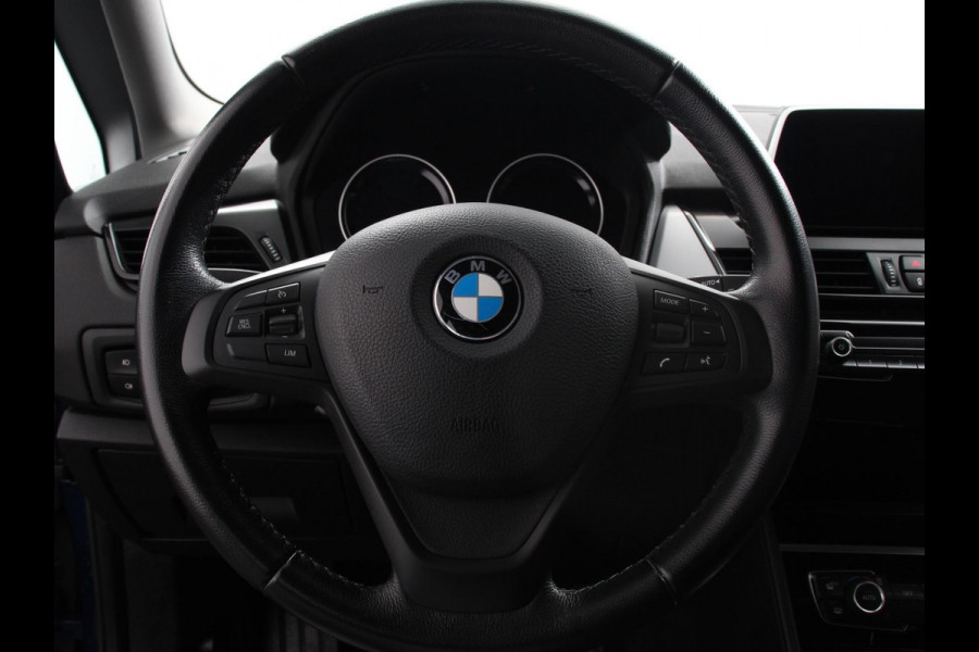 BMW 2 Serie Gran Tourer 218i Automaat 7p. Corporate Lease Executive 7p | Cruise control | Lichtmetalen velgen | Navigatie | Parkeersensoren achter | Radio | LED BMW 2 Serie Gran Tourer 218i Automaat 7p. Corporate Lease Executive 7p | Cruise control | Lichtmetalen velgen | Navigatie | Parkeersensoren achter | Radio | LED