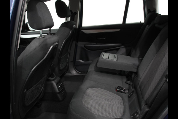 BMW 2 Serie Gran Tourer 218i Automaat 7p. Corporate Lease Executive 7p | Cruise control | Lichtmetalen velgen | Navigatie | Parkeersensoren achter | Radio | LED BMW 2 Serie Gran Tourer 218i Automaat 7p. Corporate Lease Executive 7p | Cruise control | Lichtmetalen velgen | Navigatie | Parkeersensoren achter | Radio | LED