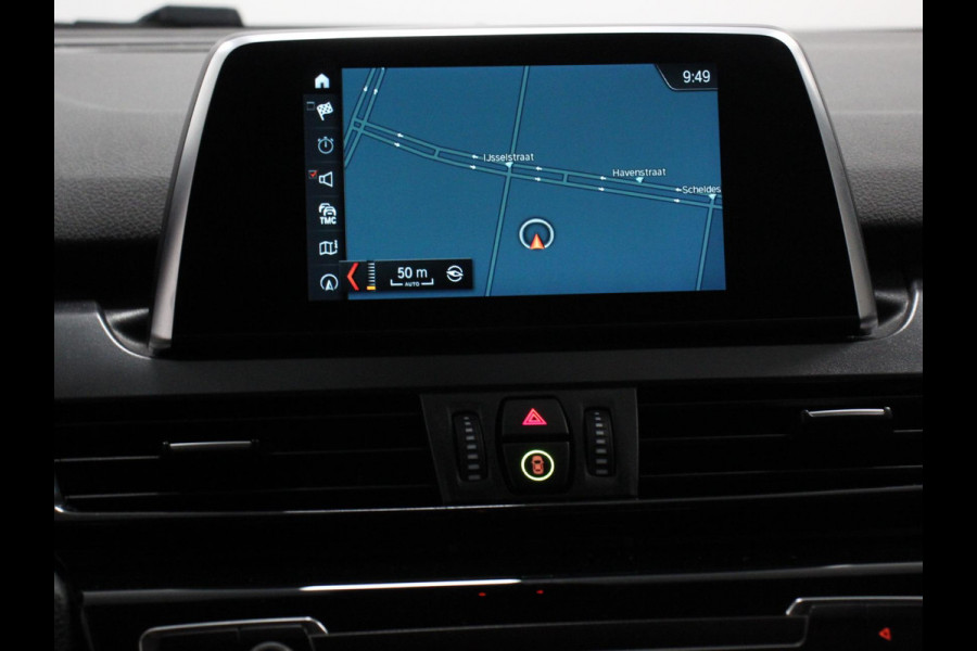 BMW 2 Serie Gran Tourer 218i Automaat 7p. Corporate Lease Executive 7p | Cruise control | Lichtmetalen velgen | Navigatie | Parkeersensoren achter | Radio | LED BMW 2 Serie Gran Tourer 218i Automaat 7p. Corporate Lease Executive 7p | Cruise control | Lichtmetalen velgen | Navigatie | Parkeersensoren achter | Radio | LED