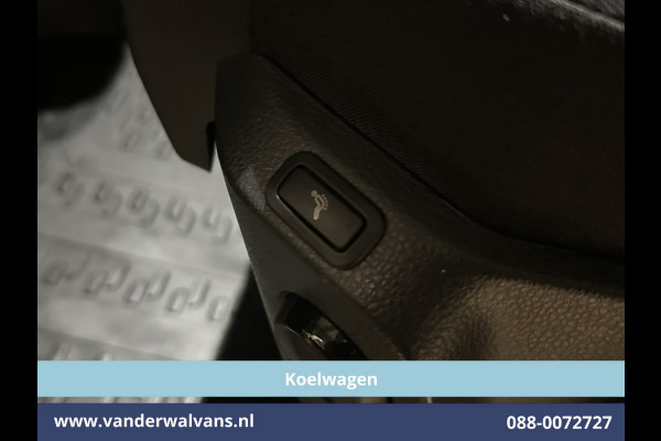 MAN TGE 2.0 TDI 177pk Automaat L3H3 L2H2 Koelwagen Vriezen -20°C tot verwarmen + 25°C Fabrieksgarantie Euro6 Airco | Camera Apple Carplay, Android Auto, Cruisecontrol, Massagestoel, Chauffeursstoel, Bijrijdersbank, 3000kg trekvermogen MAN TGE 2.0 TDI 177pk Automaat L3H3 L2H2 Koelwagen Vriezen -20°C tot verwarmen + 25°C Fabrieksgarantie Euro6 Airco | Camera Apple Carplay, Android Auto, Cruisecontrol, Massagestoel, Chauffeursstoel, Bijrijdersbank, 3000kg trekvermogen