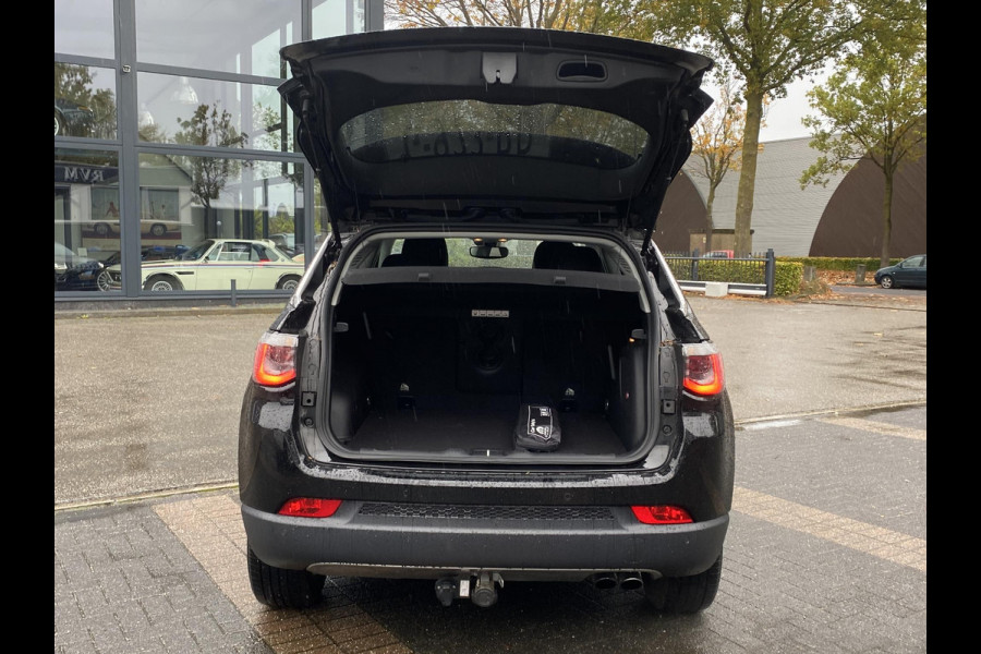 Jeep Compass 1.4 MultiAir Limited 1STE EIGENAAR| ORIGINEEL NL AUTO |  STOELVERWARMING| AFNEEMBARE TREKHAAK| RIJKLAARPRIJS INCL. 12 MND BOVAG GARANTIE Jeep Compass 1.4 MultiAir Limited 1STE EIGENAAR| ORIGINEEL NL AUTO |  STOELVERWARMING| AFNEEMBARE TREKHAAK| RIJKLAARPRIJS INCL. 12 MND BOVAG GARANTIE