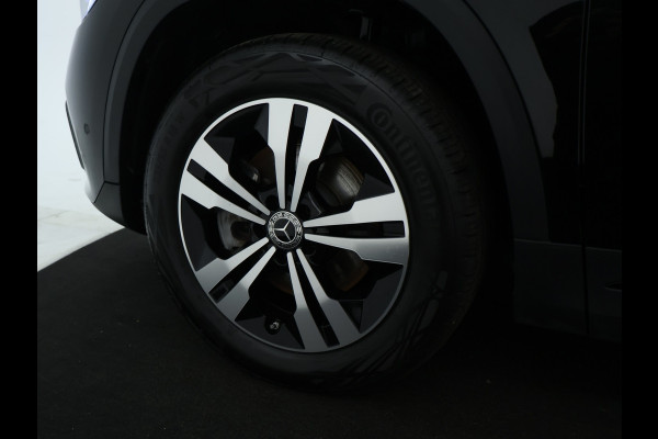 Mercedes-Benz GLA 250 e Plug-In Hybride Trekhaak | Night Pakket |Stoelverwarming voor | Distronic | Achteruitrijcamera | Keyless go | Dodehoek Assist.. Inclusief 24 maanden MB Certified garantie voor Europa.