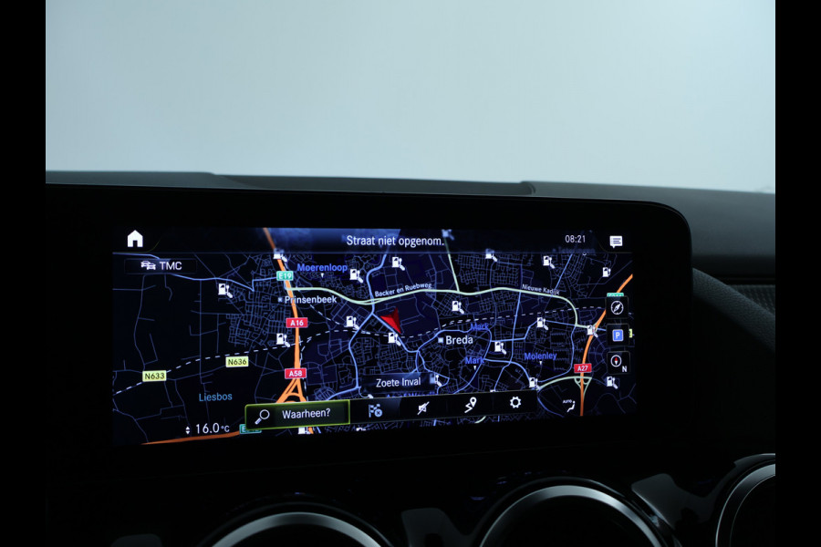Mercedes-Benz GLA 250 e Plug-In Hybride Trekhaak | Night Pakket |Stoelverwarming voor | Distronic | Achteruitrijcamera | Keyless go | Dodehoek Assist.. Inclusief 24 maanden MB Certified garantie voor Europa.