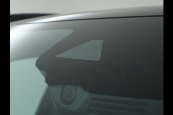 Mercedes-Benz GLA 250 e Plug-In Hybride Trekhaak | Night Pakket |Stoelverwarming voor | Distronic | Achteruitrijcamera | Keyless go | Dodehoek Assist.. Inclusief 24 maanden MB Certified garantie voor Europa.