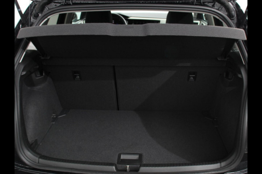 Volkswagen Polo 1.0 TSI Move DSG | Navigatie | Apple Carplay/Android Auto | Airco | Digitale Cockpit | Adaptive Cruise Control | Lichtmetalen Velgen | Parkeer sensoren V+A | Stoelverwarming Volkswagen Polo 1.0 TSI Move DSG | Navigatie | Apple Carplay/Android Auto | Airco | Digitale Cockpit | Adaptive Cruise Control | Lichtmetalen Velgen | Parkeer sensoren V+A | Stoelverwarming