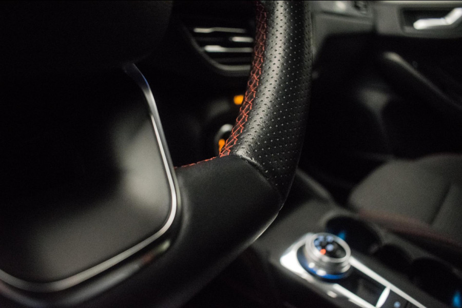 Ford Focus 1.5 150PK EcoBoost ST Line Automaat [ Bang & Olufsen Camera Carplay Adaptive Cruise Control ]