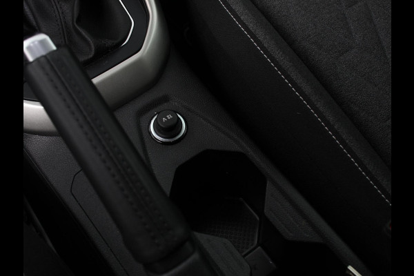 Volkswagen Polo 1.0 TSI Move DSG | Navigatie | Apple Carplay/Android Auto | Airco | Digitale Cockpit | Adaptive Cruise Control | Lichtmetalen Velgen | Parkeer sensoren V+A | Stoelverwarming Volkswagen Polo 1.0 TSI Move DSG | Navigatie | Apple Carplay/Android Auto | Airco | Digitale Cockpit | Adaptive Cruise Control | Lichtmetalen Velgen | Parkeer sensoren V+A | Stoelverwarming