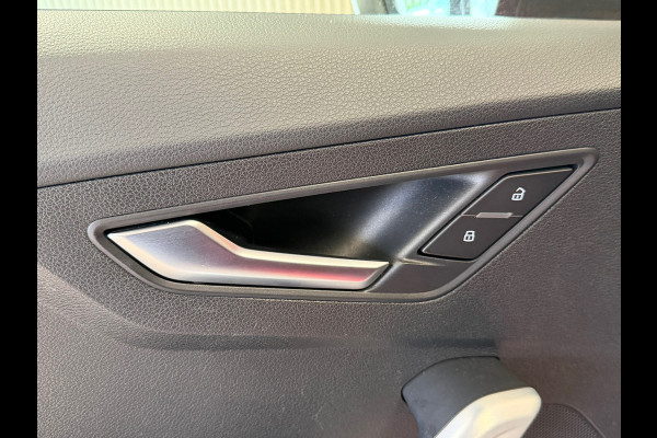 Audi Q2 35 TFSI S Edition S-tronic ADAPTIEVE CRUISE CONTROL PDC STOELVERWARMING AIRCO BLUETOOTH Audi Q2 35 TFSI S Edition S-tronic ADAPTIEVE CRUISE CONTROL PDC STOELVERWARMING AIRCO BLUETOOTH