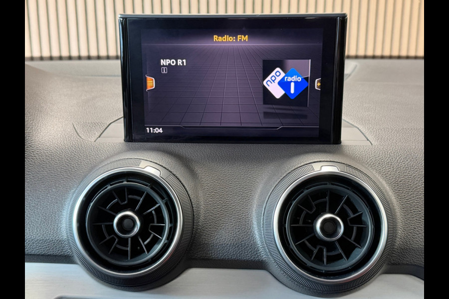 Audi Q2 35 TFSI S Edition S-tronic ADAPTIEVE CRUISE CONTROL PDC STOELVERWARMING AIRCO BLUETOOTH Audi Q2 35 TFSI S Edition S-tronic ADAPTIEVE CRUISE CONTROL PDC STOELVERWARMING AIRCO BLUETOOTH