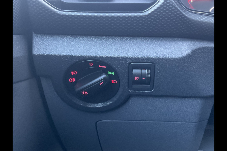 Volkswagen T-Cross 1.0 TSI Life Trekhaak Carplay Adap.Cruise Hoogzitter NL-Auto 68050KM! Volkswagen T-Cross 1.0 TSI Life Trekhaak Carplay Adap.Cruise Hoogzitter NL-Auto 68050KM!