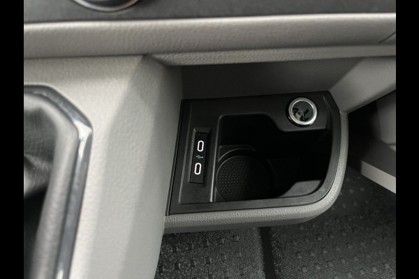 Volkswagen Transporter T6.1 2.0 TDI 150pk E6 L2 Lease €421 p/m, Airco, Navi, PDC, Sortimo inrichting, Trekhaak, Volledig onderhoudshistorie aanwezig Volkswagen Transporter T6.1 2.0 TDI 150pk E6 L2 Lease €421 p/m, Airco, Navi, PDC, Sortimo inrichting, Trekhaak, Volledig onderhoudshistorie aanwezig