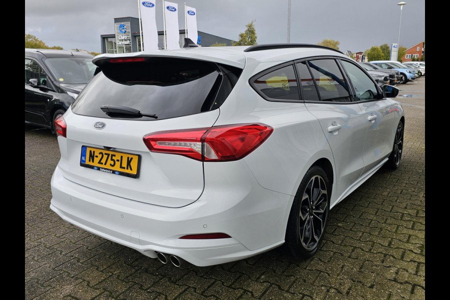 Ford FOCUS Wagon 1.0 EcoBoost ST Line X Business AGR-stoelen | Winter Pack | Full LED | 18 inch lichtmetalen velgen Ford FOCUS Wagon 1.0 EcoBoost ST Line X Business AGR-stoelen | Winter Pack | Full LED | 18 inch lichtmetalen velgen
