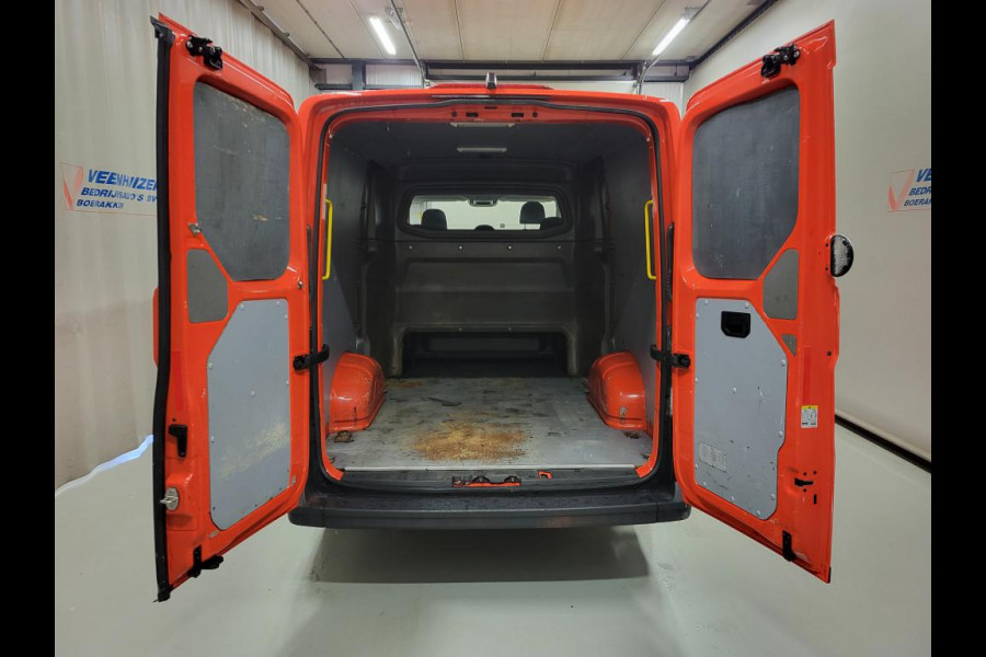 Volkswagen Crafter 2.0TDI 177pk L3/H2 Dubbele Cabine Euro 6! Volkswagen Crafter 2.0TDI 177pk L3/H2 Dubbele Cabine Euro 6!