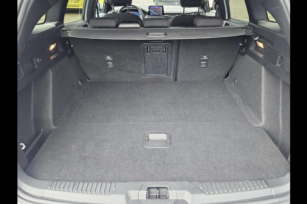 Ford FOCUS Wagon 1.0 EcoBoost ST Line X Business AGR-stoelen | Winter Pack | Full LED | 18 inch lichtmetalen velgen Ford FOCUS Wagon 1.0 EcoBoost ST Line X Business AGR-stoelen | Winter Pack | Full LED | 18 inch lichtmetalen velgen