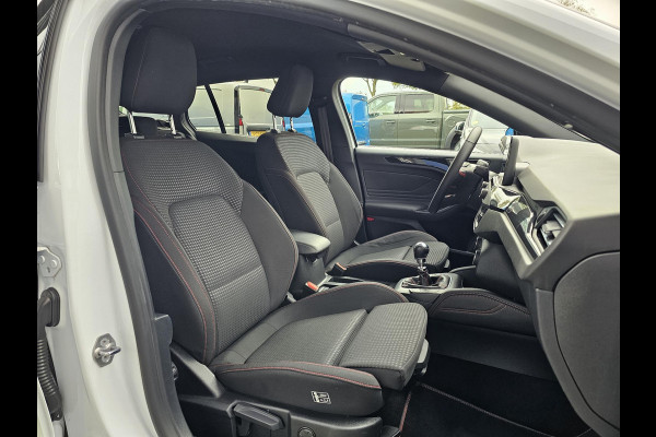 Ford FOCUS Wagon 1.0 EcoBoost ST Line X Business AGR-stoelen | Winter Pack | Full LED | 18 inch lichtmetalen velgen Ford FOCUS Wagon 1.0 EcoBoost ST Line X Business AGR-stoelen | Winter Pack | Full LED | 18 inch lichtmetalen velgen