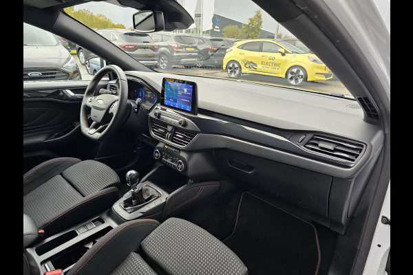 Ford FOCUS Wagon 1.0 EcoBoost ST Line X Business AGR-stoelen | Winter Pack | Full LED | 18 inch lichtmetalen velgen Ford FOCUS Wagon 1.0 EcoBoost ST Line X Business AGR-stoelen | Winter Pack | Full LED | 18 inch lichtmetalen velgen