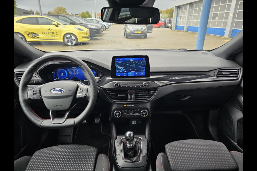 Ford FOCUS Wagon 1.0 EcoBoost ST Line X Business AGR-stoelen | Winter Pack | Full LED | 18 inch lichtmetalen velgen Ford FOCUS Wagon 1.0 EcoBoost ST Line X Business AGR-stoelen | Winter Pack | Full LED | 18 inch lichtmetalen velgen