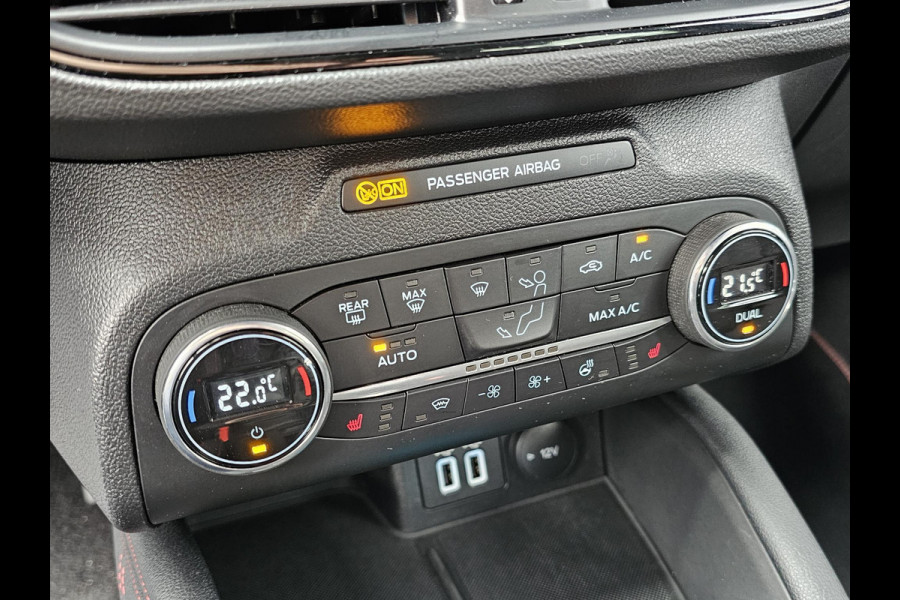 Ford FOCUS Wagon 1.0 EcoBoost ST Line X Business AGR-stoelen | Winter Pack | Full LED | 18 inch lichtmetalen velgen Ford FOCUS Wagon 1.0 EcoBoost ST Line X Business AGR-stoelen | Winter Pack | Full LED | 18 inch lichtmetalen velgen