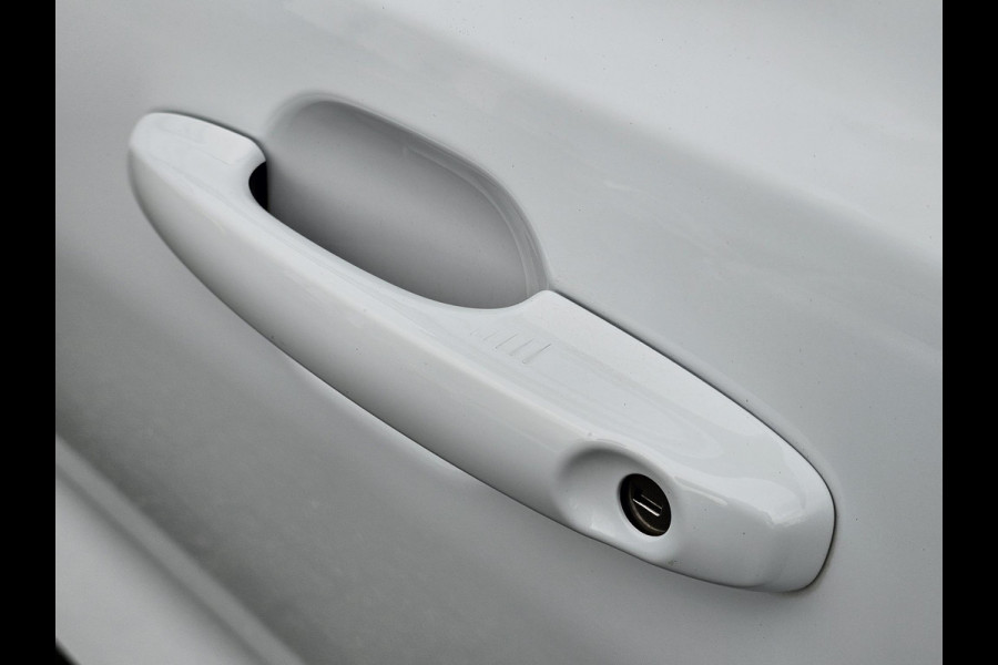 Ford FOCUS Wagon 1.0 EcoBoost ST Line X Business AGR-stoelen | Winter Pack | Full LED | 18 inch lichtmetalen velgen Ford FOCUS Wagon 1.0 EcoBoost ST Line X Business AGR-stoelen | Winter Pack | Full LED | 18 inch lichtmetalen velgen