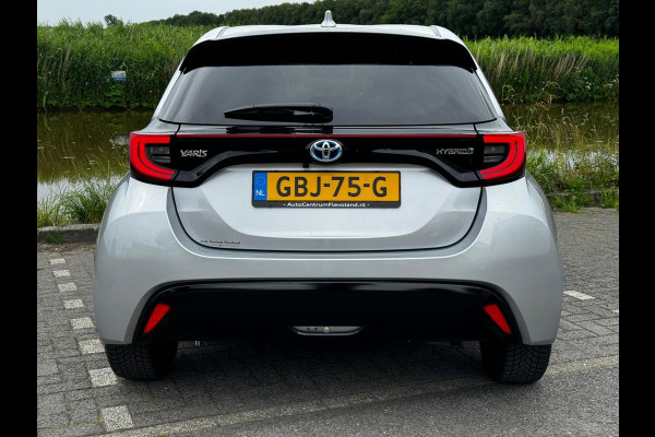 Toyota Yaris 1.5 Hybrid Executive stuur en stoelverwarm. half leer HUD vol