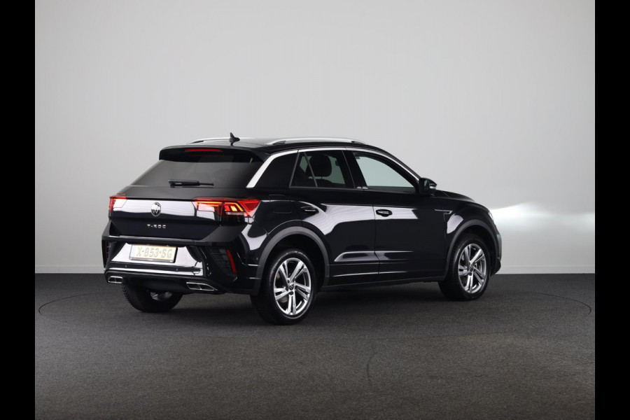 Volkswagen T-Roc 1.0 TSI R-Line Business 110 PK | Verlengde garantie | Navigatie | Keyless entry | Privacy glas | Volkswagen T-Roc 1.0 TSI R-Line Business 110 PK | Verlengde garantie | Navigatie | Keyless entry | Privacy glas |