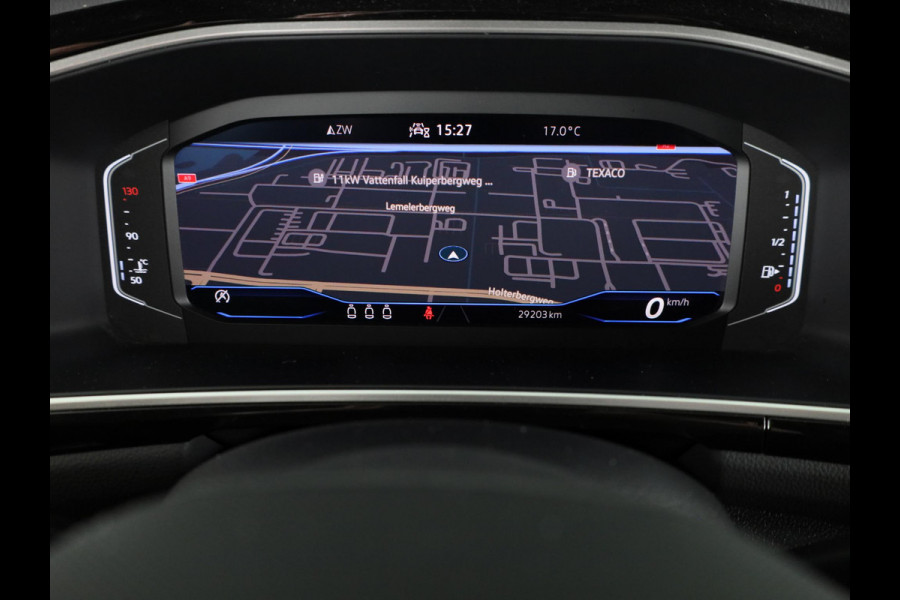 Volkswagen T-Roc 1.0 TSI R-Line Business 110 PK | Verlengde garantie | Navigatie | Keyless entry | Privacy glas | Volkswagen T-Roc 1.0 TSI R-Line Business 110 PK | Verlengde garantie | Navigatie | Keyless entry | Privacy glas |