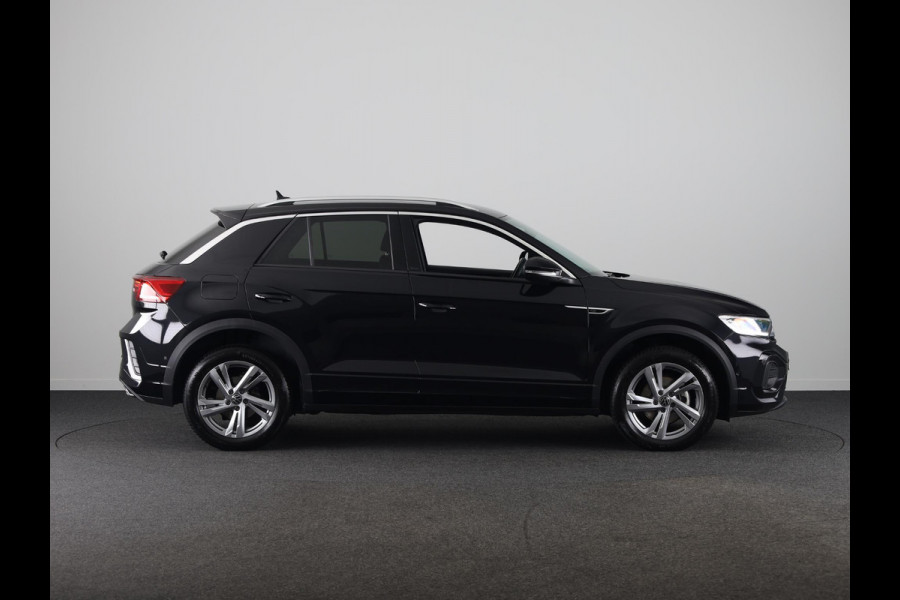 Volkswagen T-Roc 1.0 TSI R-Line Business 110 PK | Verlengde garantie | Navigatie | Keyless entry | Privacy glas | Volkswagen T-Roc 1.0 TSI R-Line Business 110 PK | Verlengde garantie | Navigatie | Keyless entry | Privacy glas |