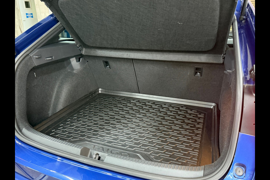 Volkswagen Taigo 1.0 TSI R-Line Business DSG | Pano | Virtual Cockpit | ACC | IQ.Light | Navi | Camera