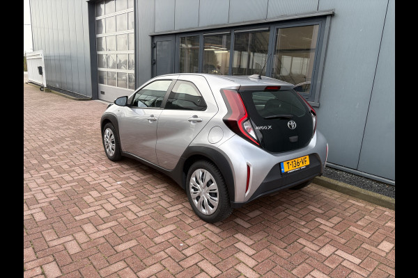 Toyota Aygo X 1.0 VVT-i MT Play 5-drs. CAMERA/CARPLAY/DAB/ADAPT.CRUISE