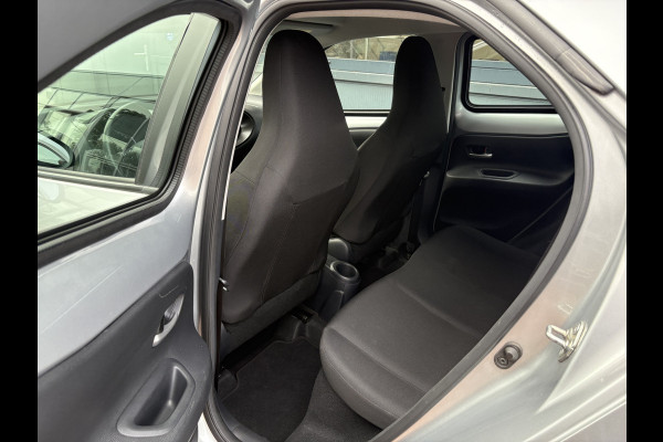 Toyota Aygo X 1.0 VVT-i MT Play 5-drs. CAMERA/CARPLAY/DAB/ADAPT.CRUISE