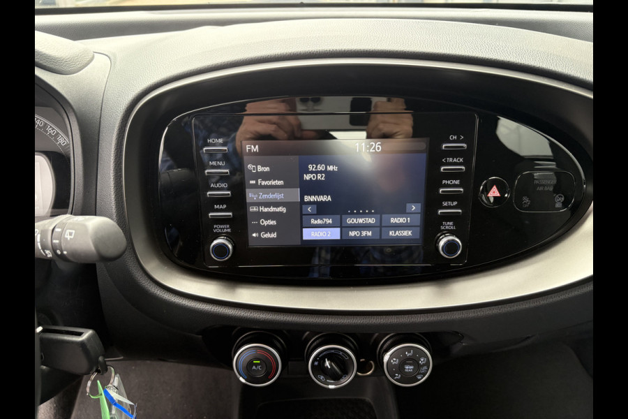 Toyota Aygo X 1.0 VVT-i MT Play 5-drs. CAMERA/CARPLAY/DAB/ADAPT.CRUISE