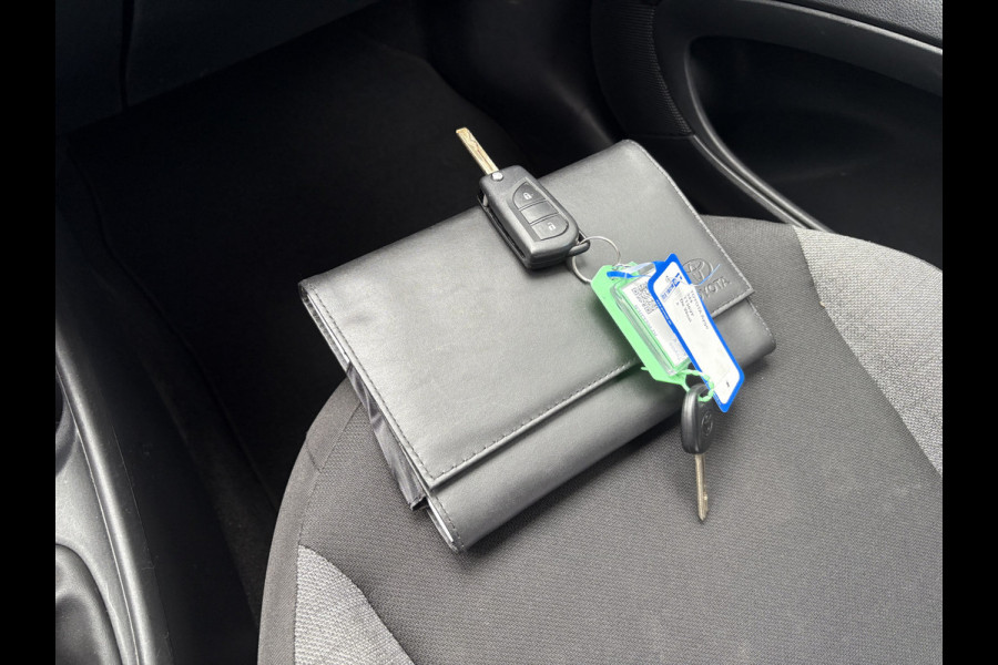 Toyota Aygo X 1.0 VVT-i MT Play 5-drs. CAMERA/CARPLAY/DAB/ADAPT.CRUISE