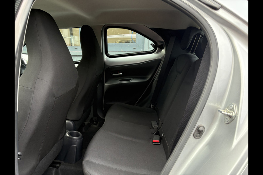 Toyota Aygo X 1.0 VVT-i MT Play 5-drs. CAMERA/CARPLAY/DAB/ADAPT.CRUISE