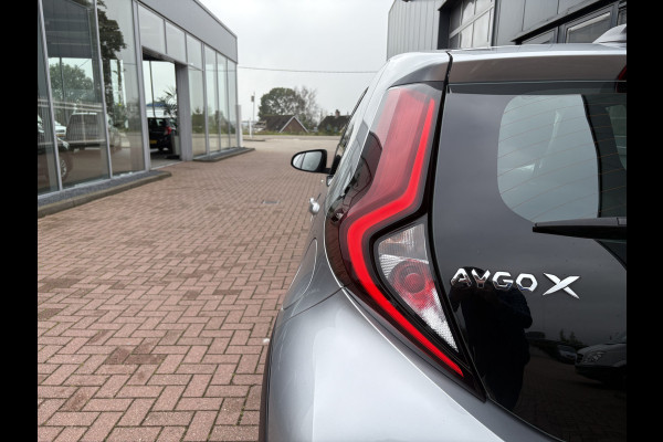 Toyota Aygo X 1.0 VVT-i MT Play 5-drs. CAMERA/CARPLAY/DAB/ADAPT.CRUISE