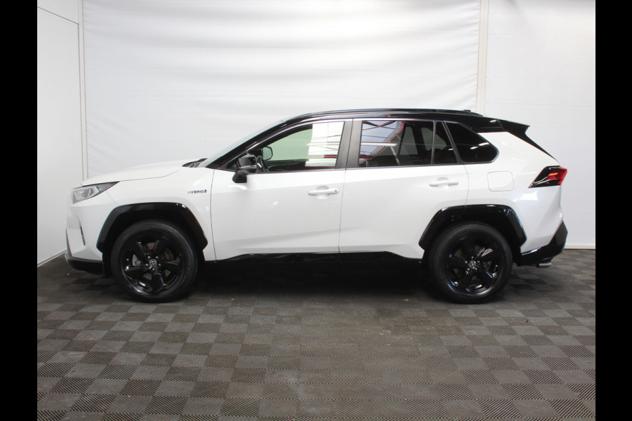 Toyota RAV4 2.5 Hybrid Bi-Tone CAMERA | ADAPCRUISE | LED | NAVI | STOELVERW | CLIMATE Toyota RAV4 2.5 Hybrid Bi-Tone CAMERA | ADAPCRUISE | LED | NAVI | STOELVERW | CLIMATE