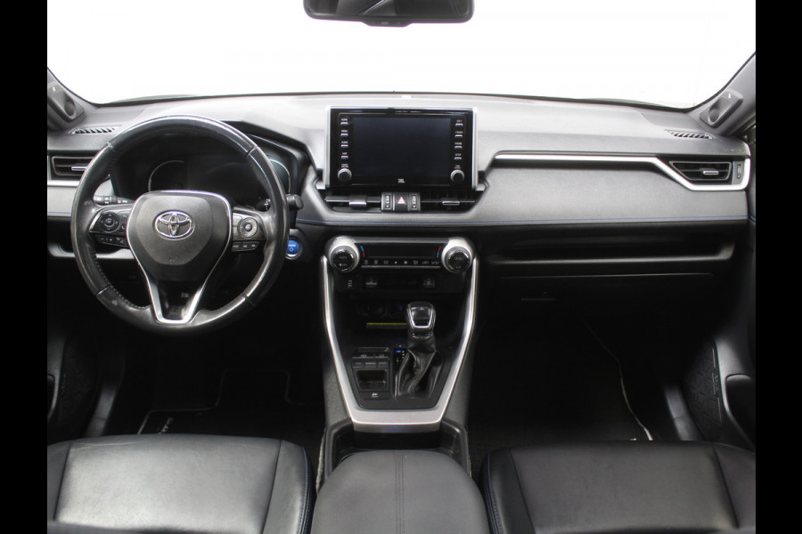 Toyota RAV4 2.5 Hybrid Bi-Tone CAMERA | ADAPCRUISE | LED | NAVI | STOELVERW | CLIMATE Toyota RAV4 2.5 Hybrid Bi-Tone CAMERA | ADAPCRUISE | LED | NAVI | STOELVERW | CLIMATE