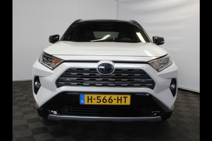 Toyota RAV4 2.5 Hybrid Bi-Tone CAMERA | ADAPCRUISE | LED | NAVI | STOELVERW | CLIMATE Toyota RAV4 2.5 Hybrid Bi-Tone CAMERA | ADAPCRUISE | LED | NAVI | STOELVERW | CLIMATE