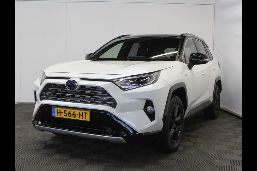 Toyota RAV4 2.5 Hybrid Bi-Tone CAMERA | ADAPCRUISE | LED | NAVI | STOELVERW | CLIMATE Toyota RAV4 2.5 Hybrid Bi-Tone CAMERA | ADAPCRUISE | LED | NAVI | STOELVERW | CLIMATE
