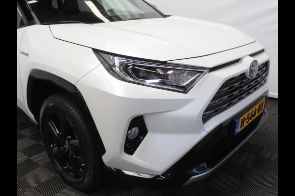 Toyota RAV4 2.5 Hybrid Bi-Tone CAMERA | ADAPCRUISE | LED | NAVI | STOELVERW | CLIMATE Toyota RAV4 2.5 Hybrid Bi-Tone CAMERA | ADAPCRUISE | LED | NAVI | STOELVERW | CLIMATE
