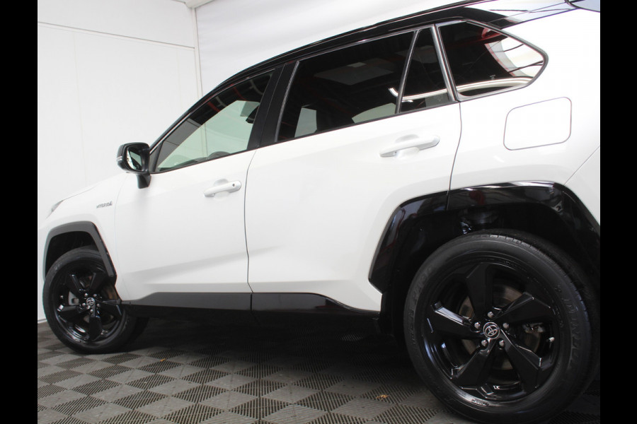 Toyota RAV4 2.5 Hybrid Bi-Tone CAMERA | ADAPCRUISE | LED | NAVI | STOELVERW | CLIMATE Toyota RAV4 2.5 Hybrid Bi-Tone CAMERA | ADAPCRUISE | LED | NAVI | STOELVERW | CLIMATE
