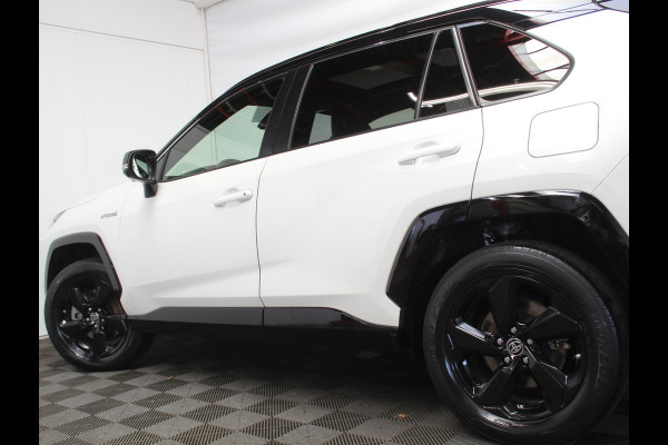 Toyota RAV4 2.5 Hybrid Bi-Tone CAMERA | ADAPCRUISE | LED | NAVI | STOELVERW | CLIMATE Toyota RAV4 2.5 Hybrid Bi-Tone CAMERA | ADAPCRUISE | LED | NAVI | STOELVERW | CLIMATE