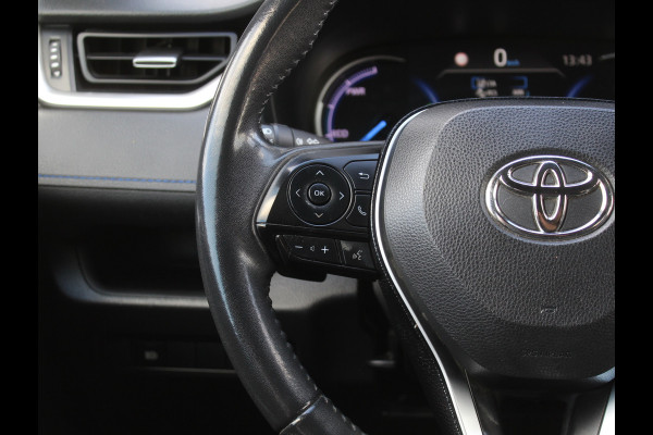 Toyota RAV4 2.5 Hybrid Bi-Tone CAMERA | ADAPCRUISE | LED | NAVI | STOELVERW | CLIMATE Toyota RAV4 2.5 Hybrid Bi-Tone CAMERA | ADAPCRUISE | LED | NAVI | STOELVERW | CLIMATE