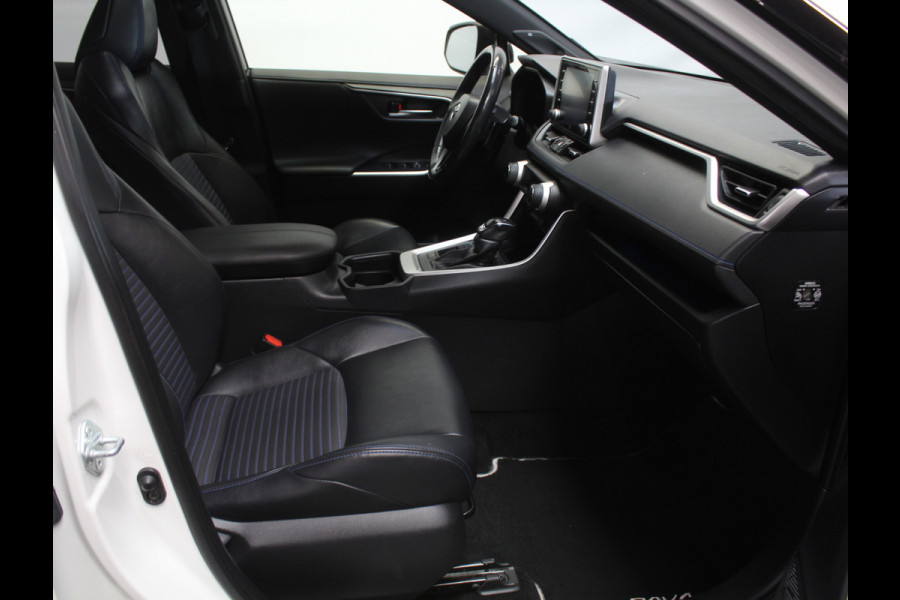 Toyota RAV4 2.5 Hybrid Bi-Tone CAMERA | ADAPCRUISE | LED | NAVI | STOELVERW | CLIMATE Toyota RAV4 2.5 Hybrid Bi-Tone CAMERA | ADAPCRUISE | LED | NAVI | STOELVERW | CLIMATE