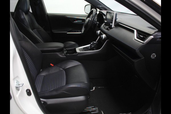 Toyota RAV4 2.5 Hybrid Bi-Tone CAMERA | ADAPCRUISE | LED | NAVI | STOELVERW | CLIMATE Toyota RAV4 2.5 Hybrid Bi-Tone CAMERA | ADAPCRUISE | LED | NAVI | STOELVERW | CLIMATE