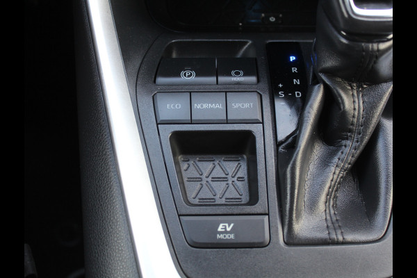 Toyota RAV4 2.5 Hybrid Bi-Tone CAMERA | ADAPCRUISE | LED | NAVI | STOELVERW | CLIMATE Toyota RAV4 2.5 Hybrid Bi-Tone CAMERA | ADAPCRUISE | LED | NAVI | STOELVERW | CLIMATE
