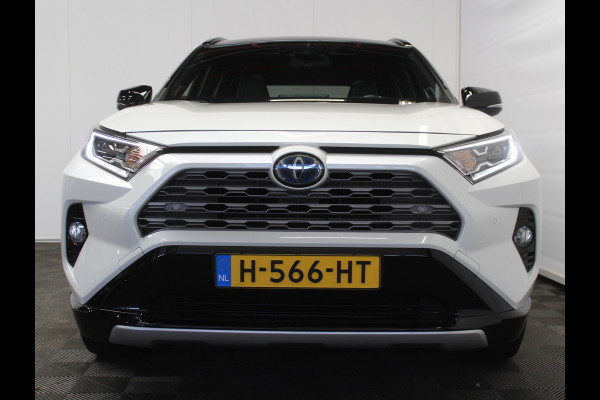 Toyota RAV4 2.5 Hybrid Bi-Tone CAMERA | ADAPCRUISE | LED | NAVI | STOELVERW | CLIMATE Toyota RAV4 2.5 Hybrid Bi-Tone CAMERA | ADAPCRUISE | LED | NAVI | STOELVERW | CLIMATE